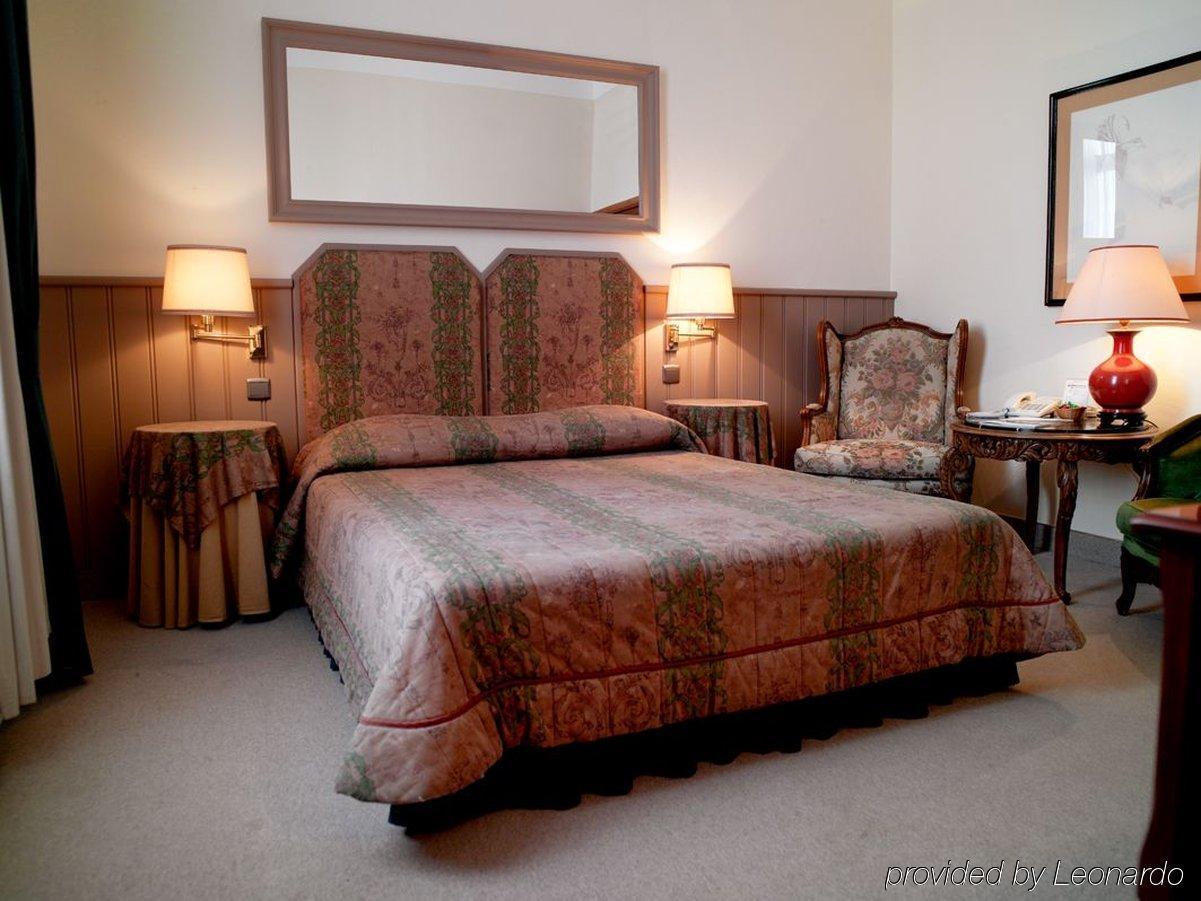 Hotel Firean Anvers Oda fotoğraf